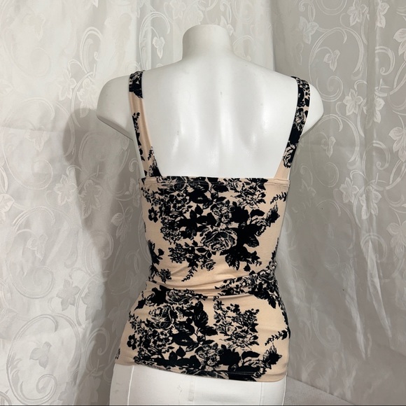 Seductions Nude Cream Floral Square Neck Stretch Tank Top - Picture 6 of 9